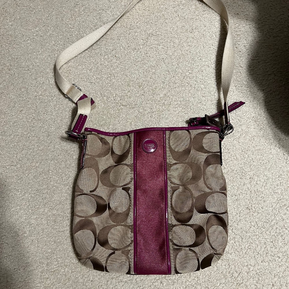 Coach tan signature crossbody purse